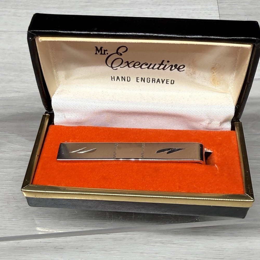 Vintage Mr Executive Tie Clip Silver Tone Hand Engraved Mens Accessory